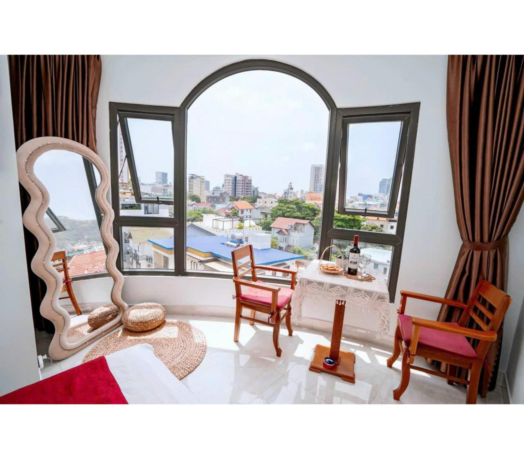 Oyo 1216 Ha Hotel Vung Tau Exteriör bild